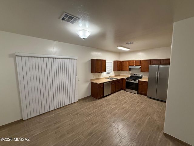 6274 S Iron Brand Drive, Tucson, AZ 85757