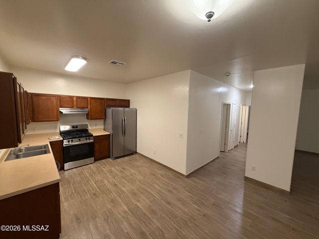 6274 S Iron Brand Drive, Tucson, AZ 85757