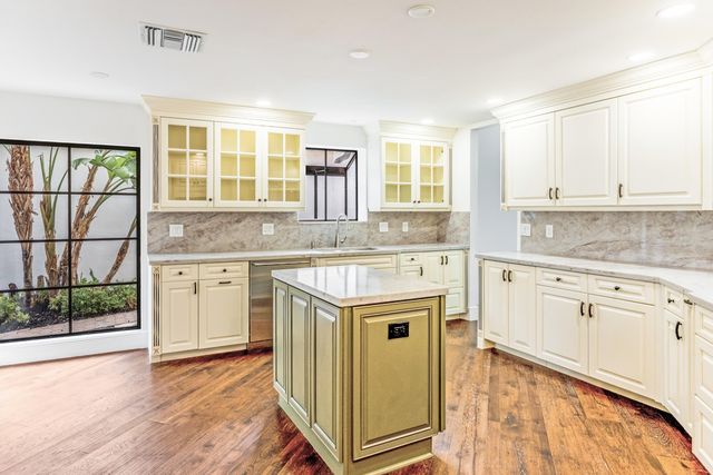 6388 Via Rosa, Boca Raton, FL 33433