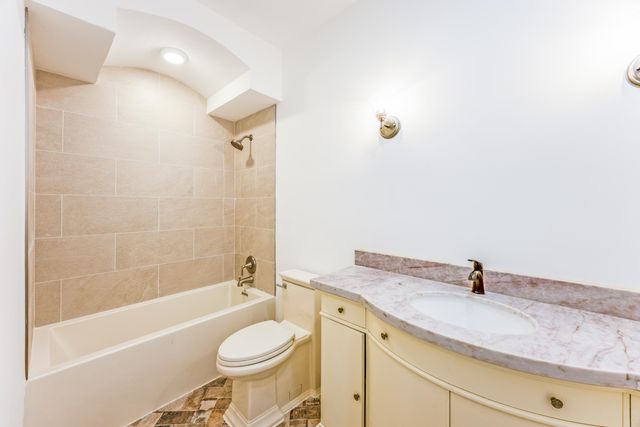 6388 Via Rosa, Boca Raton, FL 33433