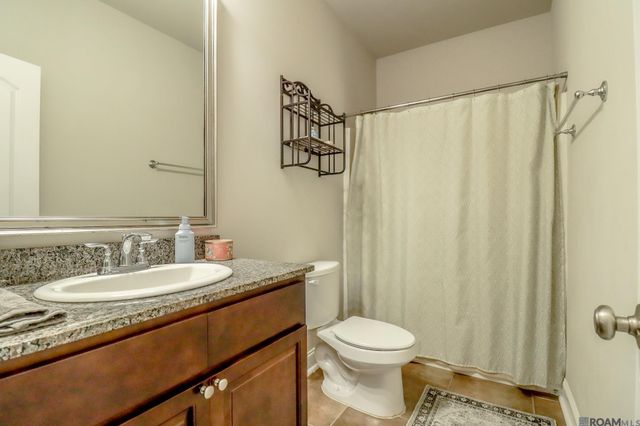 1722 S Gonzales Trace Ave, Gonzales, LA 70737