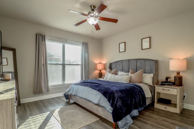 1722 S Gonzales Trace Ave, Gonzales, LA 70737