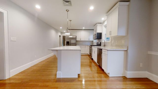 33 Grafton Street 2, Arlington, MA 02474