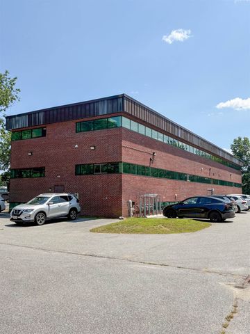 166 Plaistow Road Units 1 & 2, Plaistow, NH 03865
