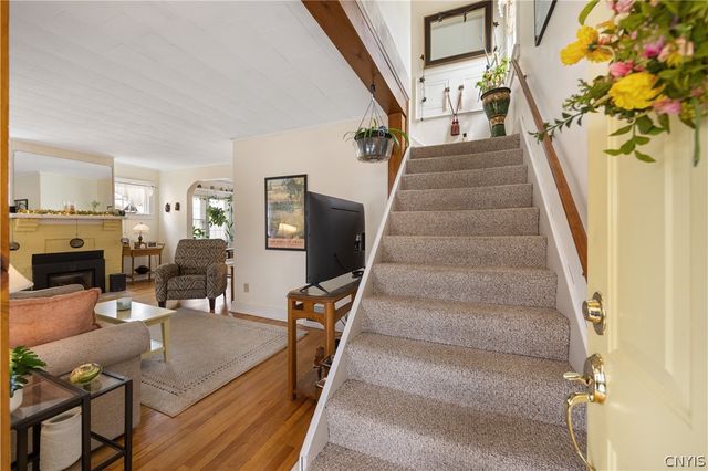 220 Roxford Road North, Salina, NY 13208