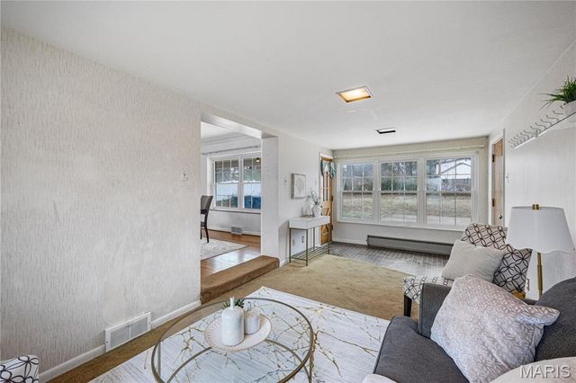 8621 S Laclede Station Road, Unincorporated, MO 63123