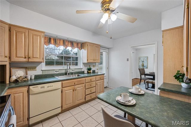 8621 S Laclede Station Road, Unincorporated, MO 63123