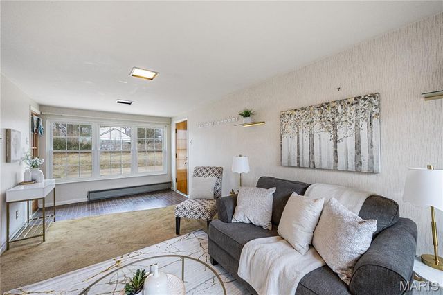 8621 S Laclede Station Road, Unincorporated, MO 63123