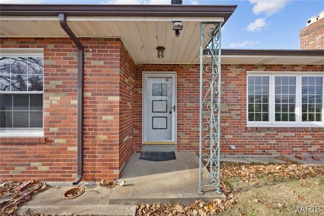 8621 S Laclede Station Road, Unincorporated, MO 63123