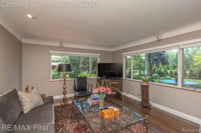 19415 Riverside Drive, Beverly Hills Village, MI 48025