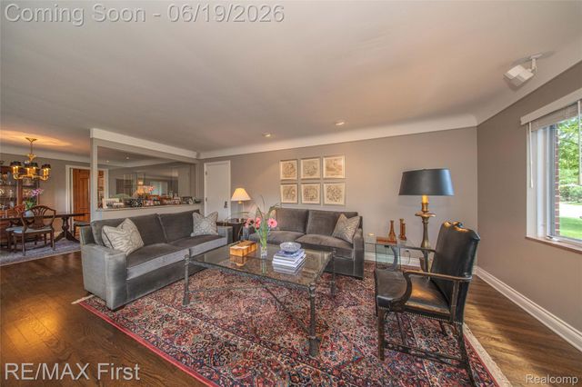 19415 Riverside Drive, Beverly Hills Village, MI 48025