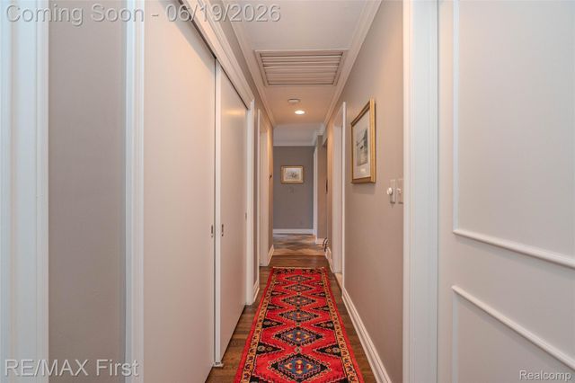 19415 Riverside Drive, Beverly Hills Village, MI 48025