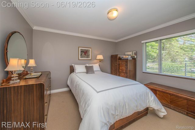 19415 Riverside Drive, Beverly Hills Village, MI 48025