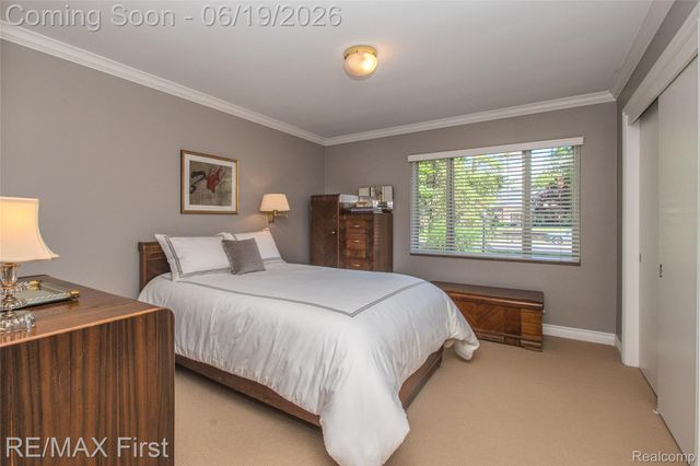 19415 Riverside Drive, Beverly Hills Village, MI 48025