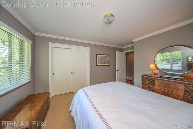 19415 Riverside Drive, Beverly Hills Village, MI 48025