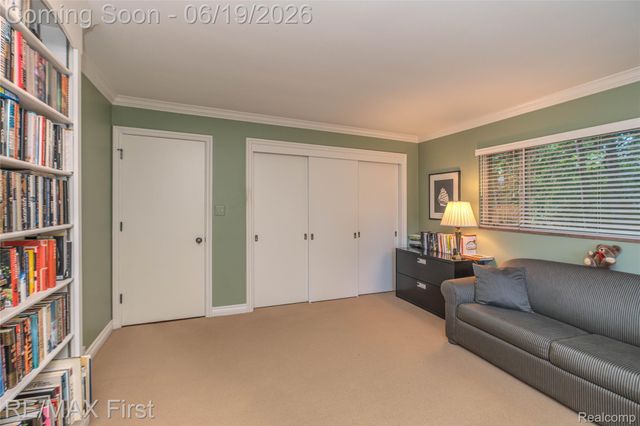 19415 Riverside Drive, Beverly Hills Village, MI 48025