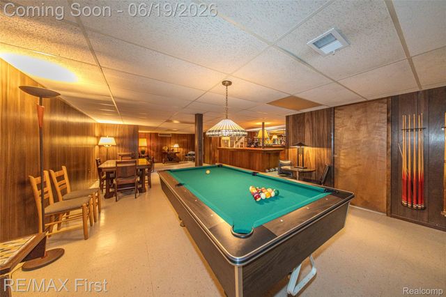 19415 Riverside Drive, Beverly Hills Village, MI 48025