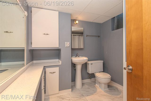 19415 Riverside Drive, Beverly Hills Village, MI 48025