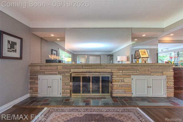 19415 Riverside Drive, Beverly Hills Village, MI 48025
