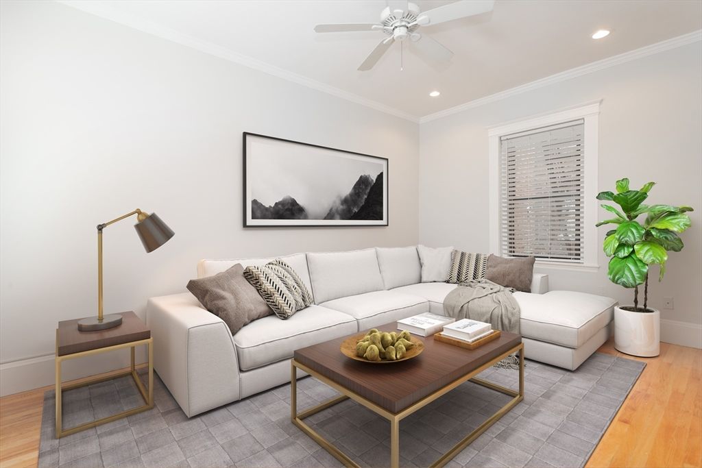 39 Hemenway St 4, Boston, MA 02115