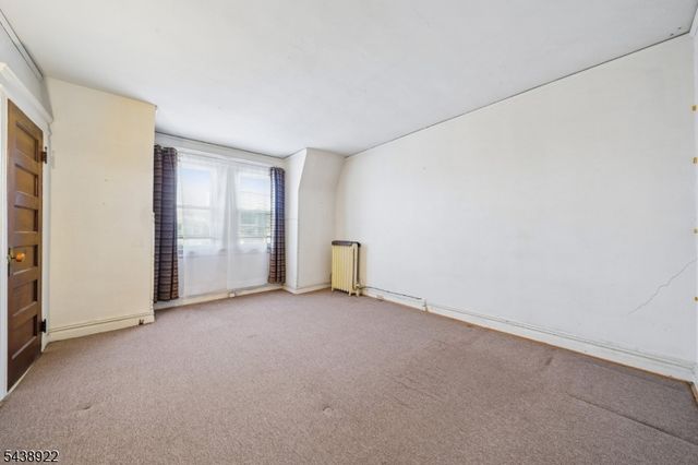 20 Leo Pl, Newark City, NJ 07108
