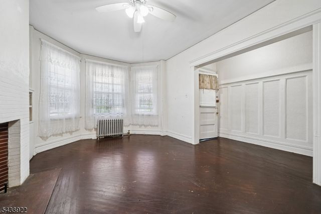 20 Leo Pl, Newark City, NJ 07108