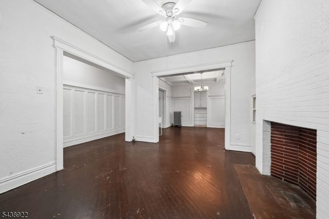 20 Leo Pl, Newark City, NJ 07108