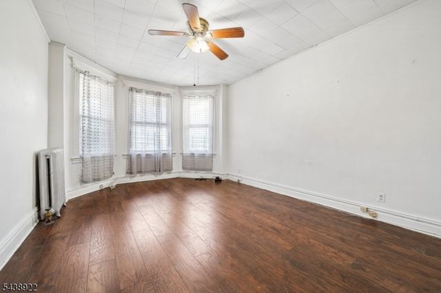 20 Leo Pl, Newark City, NJ 07108
