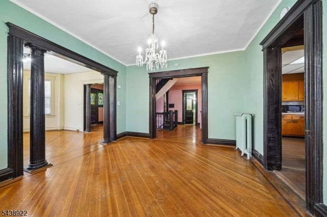 20 Leo Pl, Newark City, NJ 07108