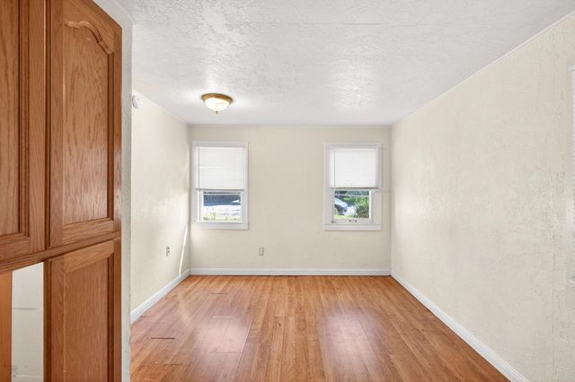 2611 W Acacia St, Stockton, CA 95203