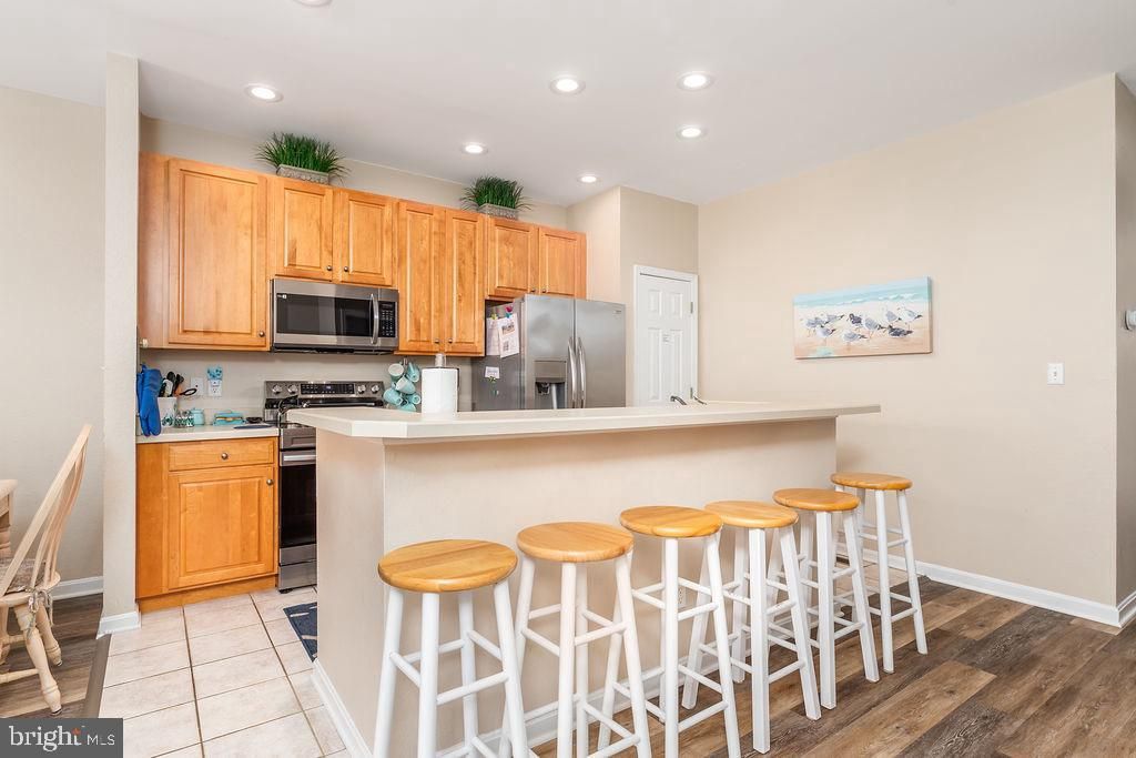 11 VILLAGE GREEN DR, Ocean View, DE 19970