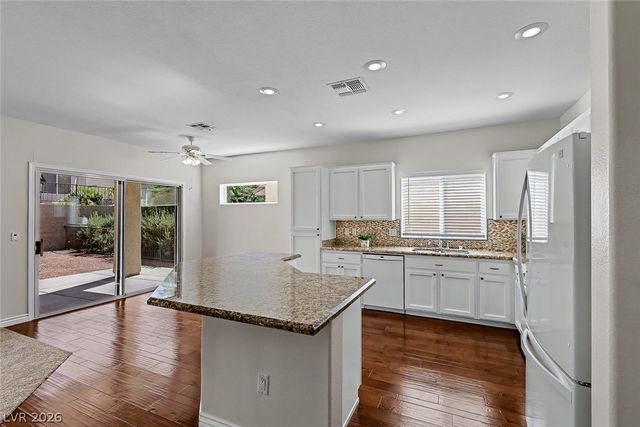 2565 Gilbertville Avenue, Henderson, NV 89052