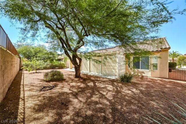2565 Gilbertville Avenue, Henderson, NV 89052