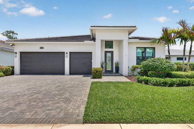 2341 SE Canopy Cove Lane, Port St. Lucie, Port St Lucie, FL 34984