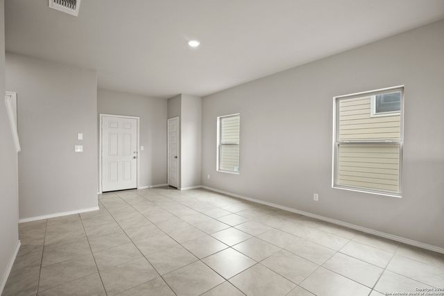 13730 Pinkston, San Antonio, TX 78252