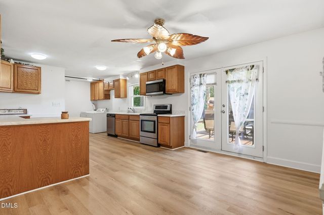 1011 Bingham, Fayetteville, NC 28304