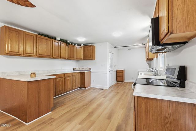1011 Bingham, Fayetteville, NC 28304