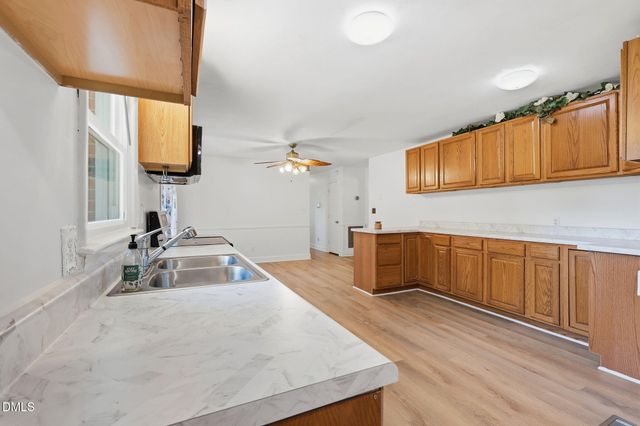 1011 Bingham, Fayetteville, NC 28304