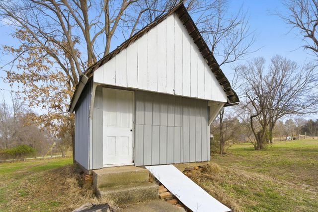 624 N Clark Street, Everton, MO 65646