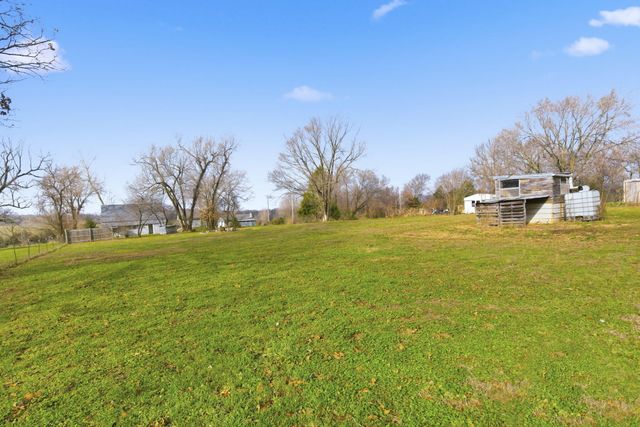 624 N Clark Street, Everton, MO 65646