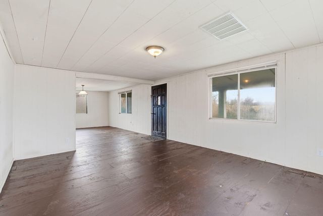 624 N Clark Street, Everton, MO 65646