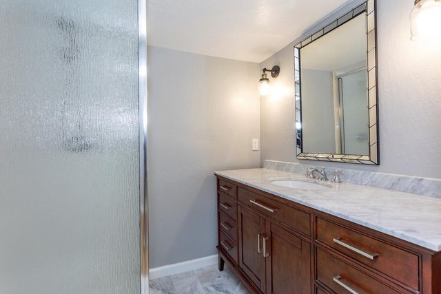 11012 Olive Rd, Oakdale, CA 95361