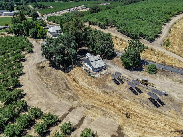 11012 Olive Rd, Oakdale, CA 95361