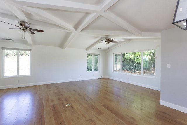 11012 Olive Rd, Oakdale, CA 95361