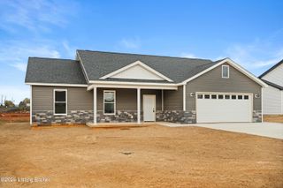 68 Betty Boyd Ln, Brandenburg, KY 40108