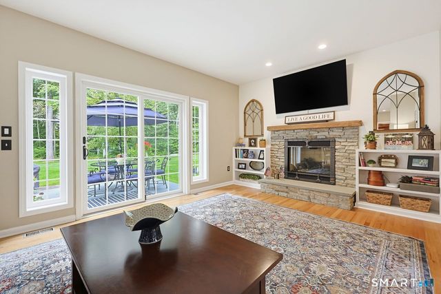 34 Foxglove Circle, Haddam, CT 06441