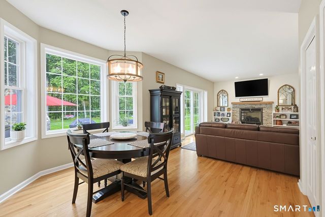 34 Foxglove Circle, Haddam, CT 06441