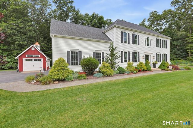 34 Foxglove Circle, Haddam, CT 06441