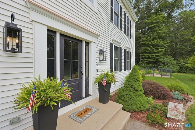 34 Foxglove Circle, Haddam, CT 06441