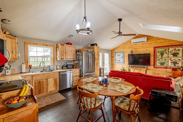 225 Lighthouse Road, Monticello, KY 42633